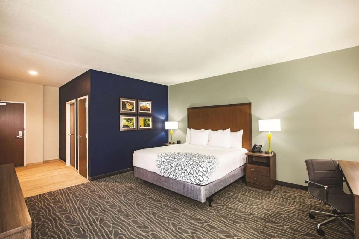 Hotel La Quinta By Wyndham Omaha Airport Downtown à Carter Lake Extérieur photo