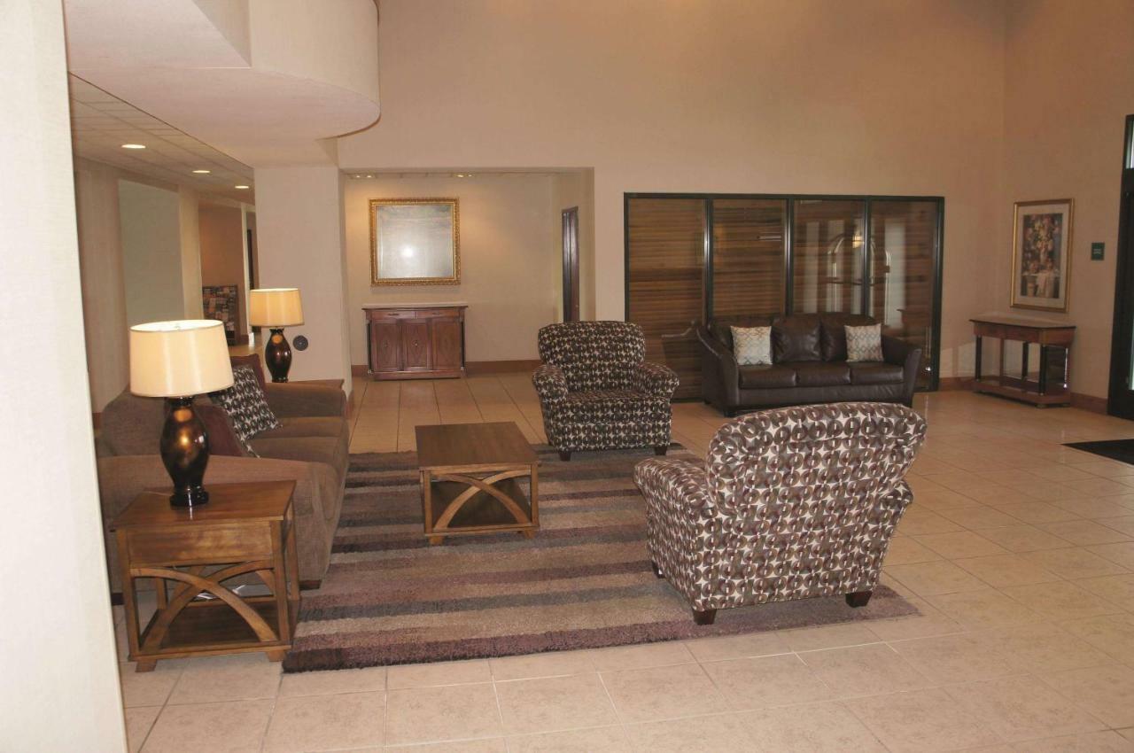 Hotel La Quinta By Wyndham Omaha Airport Downtown à Carter Lake Extérieur photo