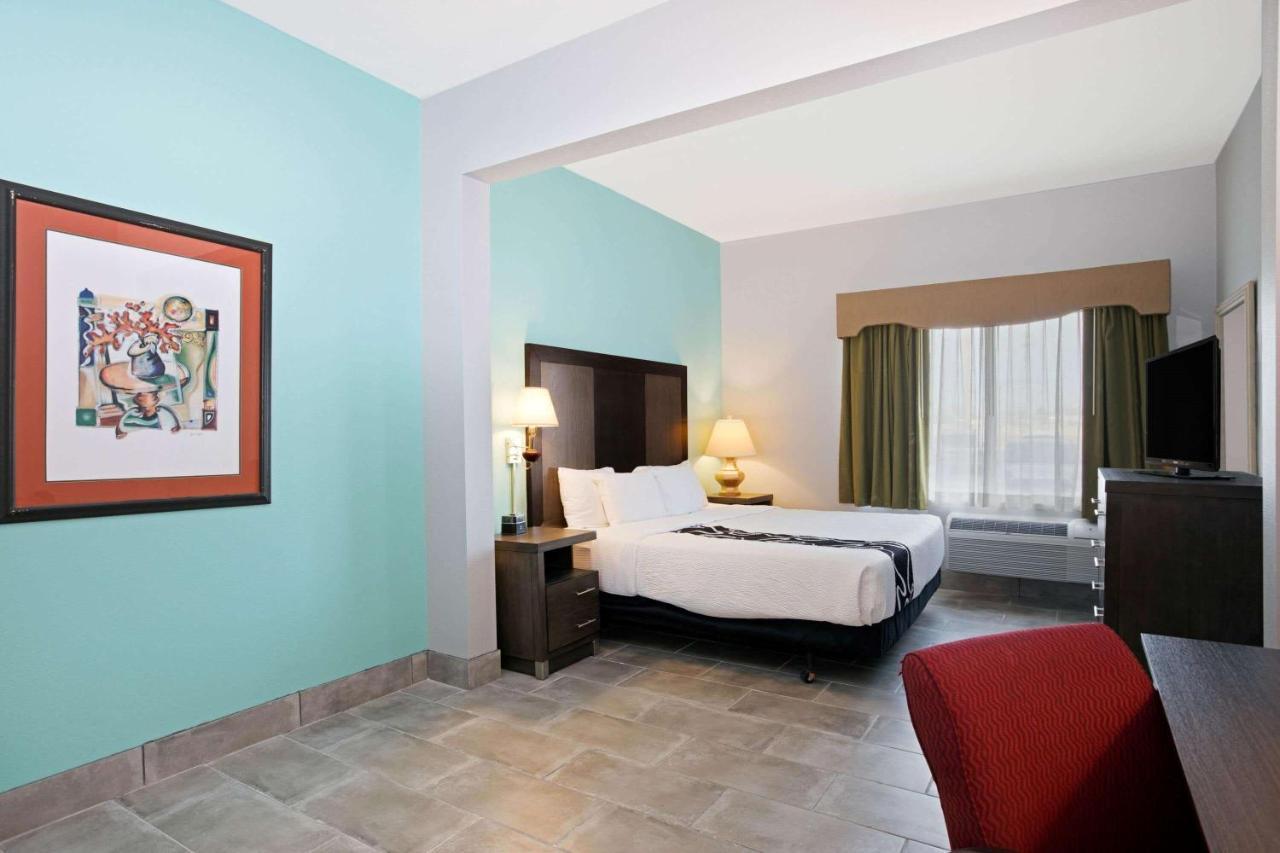 Hotel La Quinta By Wyndham Omaha Airport Downtown à Carter Lake Extérieur photo