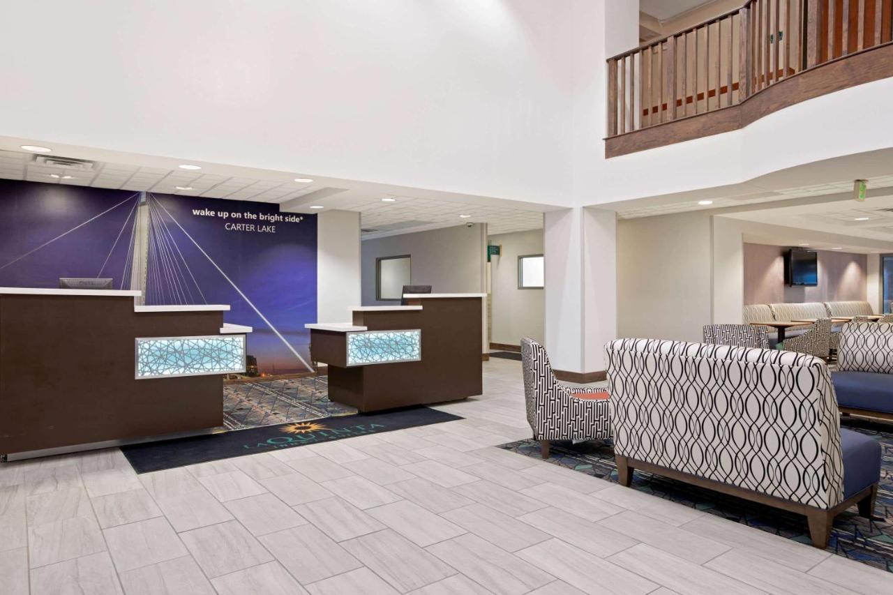 Hotel La Quinta By Wyndham Omaha Airport Downtown à Carter Lake Extérieur photo